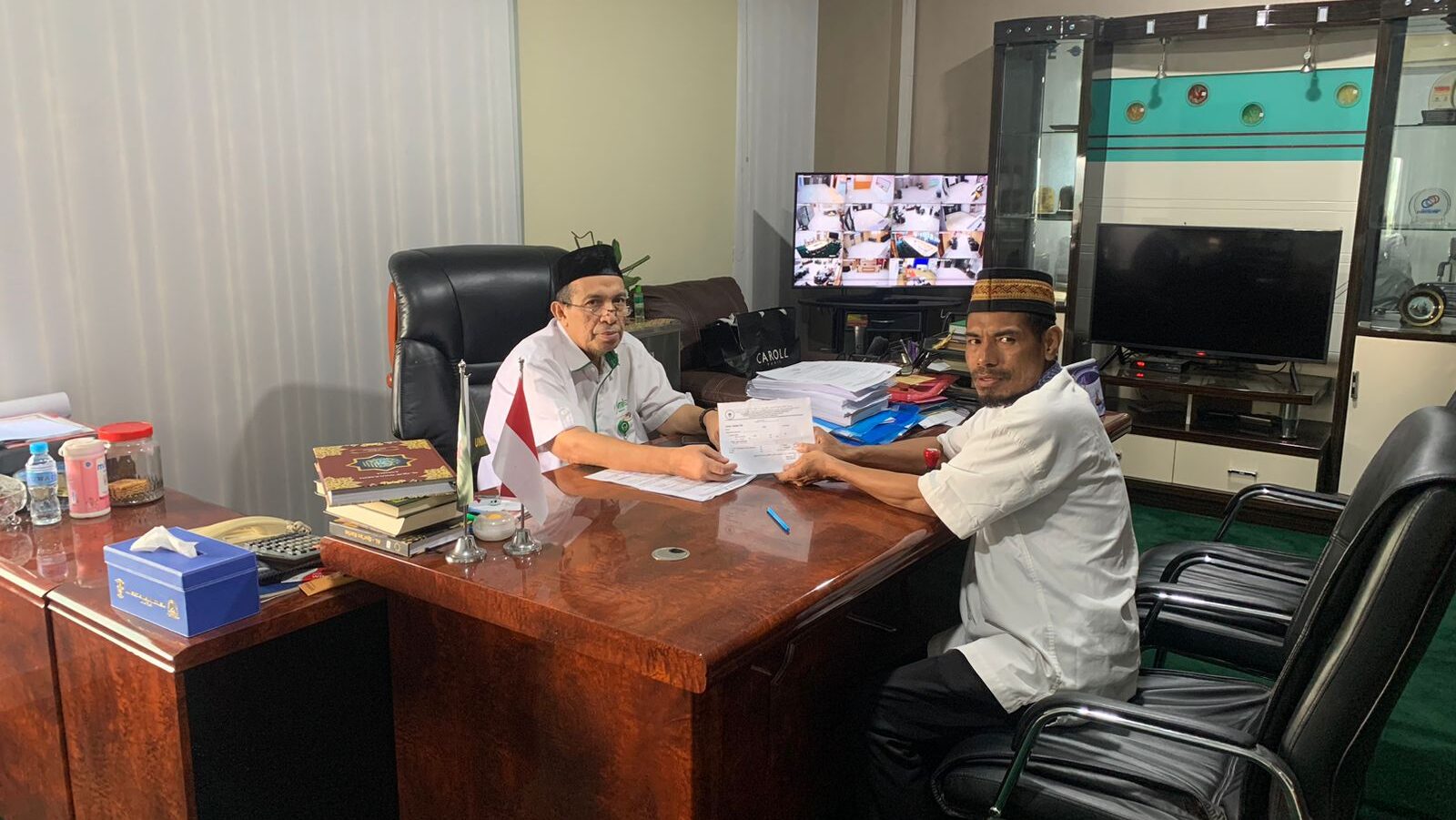 WR II UMI Tunaikan Kewajiban Zakat Fitrah melalui LAZ-UMI