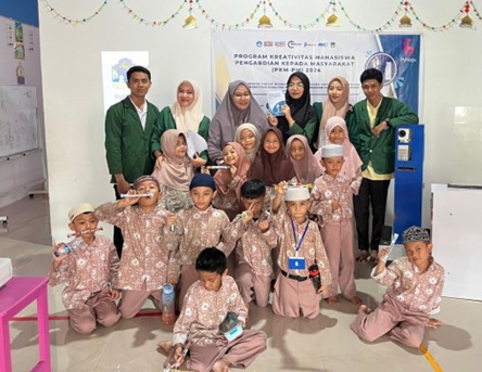 Tim PKM-PM FIKOM UMI Gelar Holofive Action untuk Meningkatkan Pemahaman Sholat Siswa SDIT Raffasya Makassar