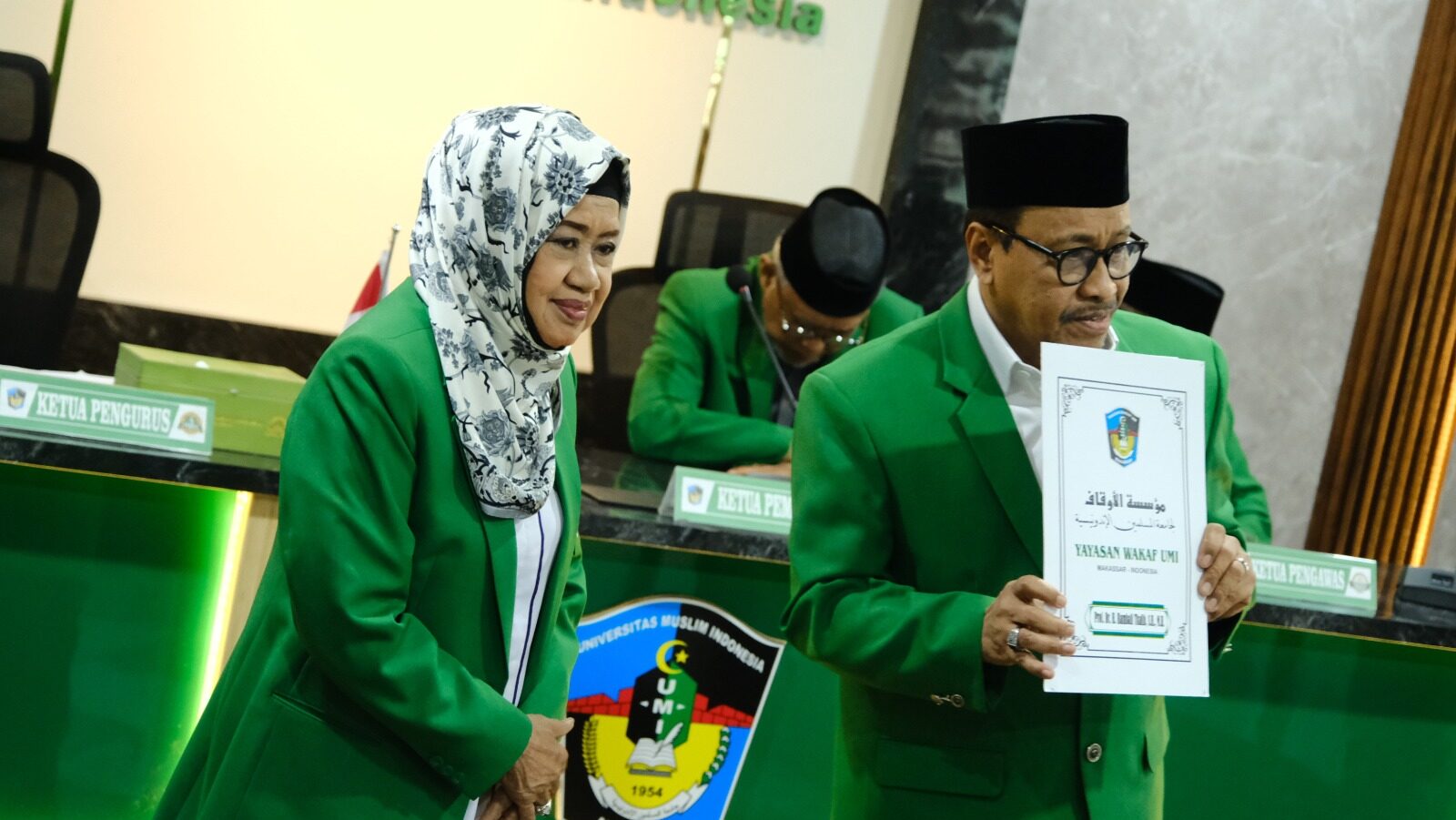 YW UMI Angkat Plt Rektor, Prof. Dr. H. Hambali Thalib, SH, MH