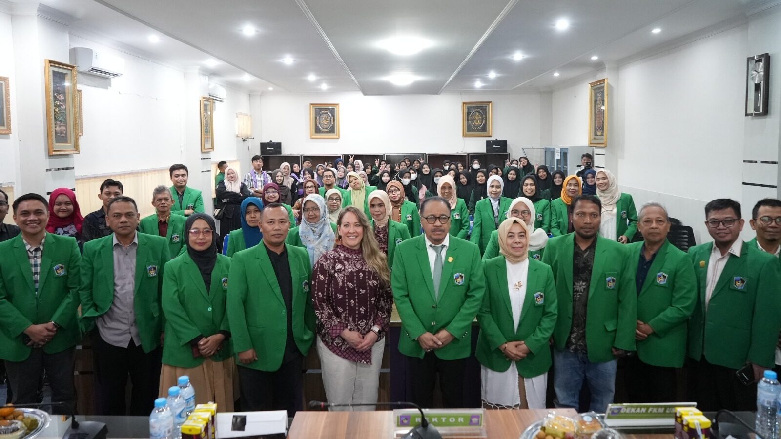 Hadirkan Amber Johnson dari Montana, FKM UMI Soroti Isu Stigma Tuberkulosis