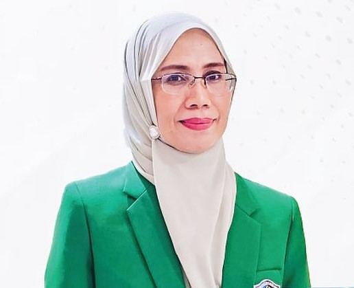 Prof. Dr. apt. Andi Emelda, S.Si., M.Si.