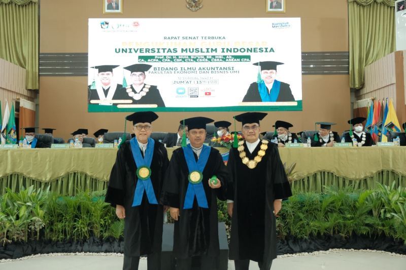 Dikukuhkan, Prof Su’un Resmi Jadi Guru Besar ke 56 UMI