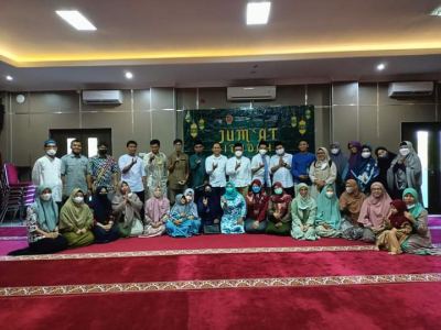 Farmasi UMI Gelar Halal bi Halal Dirangkai Jumat Ibadah