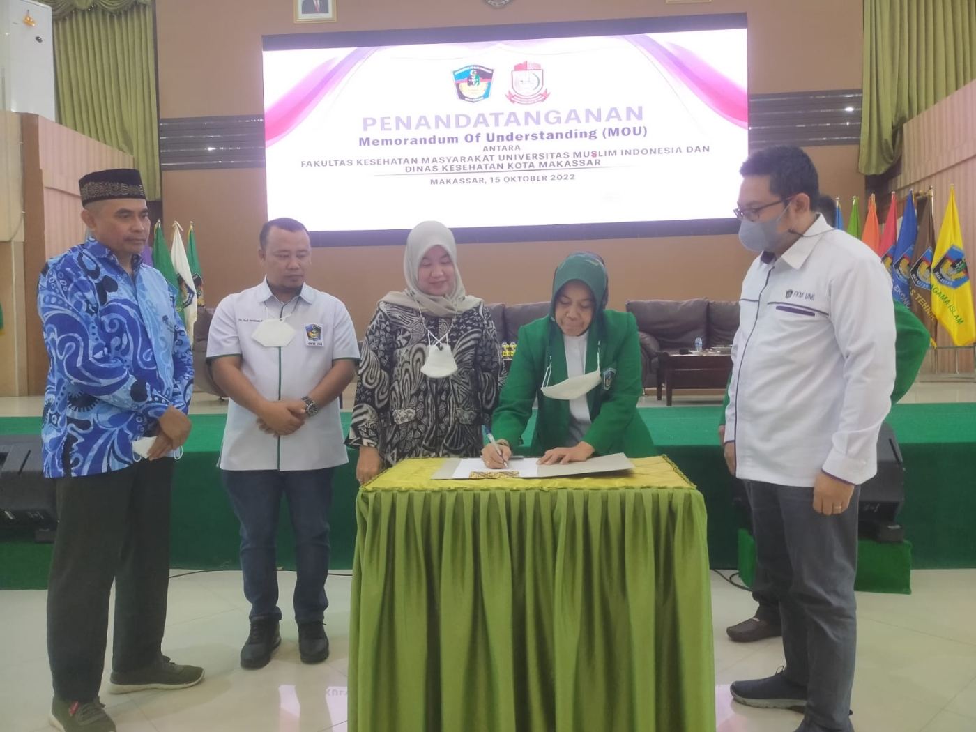 FKM UMI Kuliah Tamu Dirangkaiakan MoU Dinas Kesehatan dan DPRD Kota Makassar