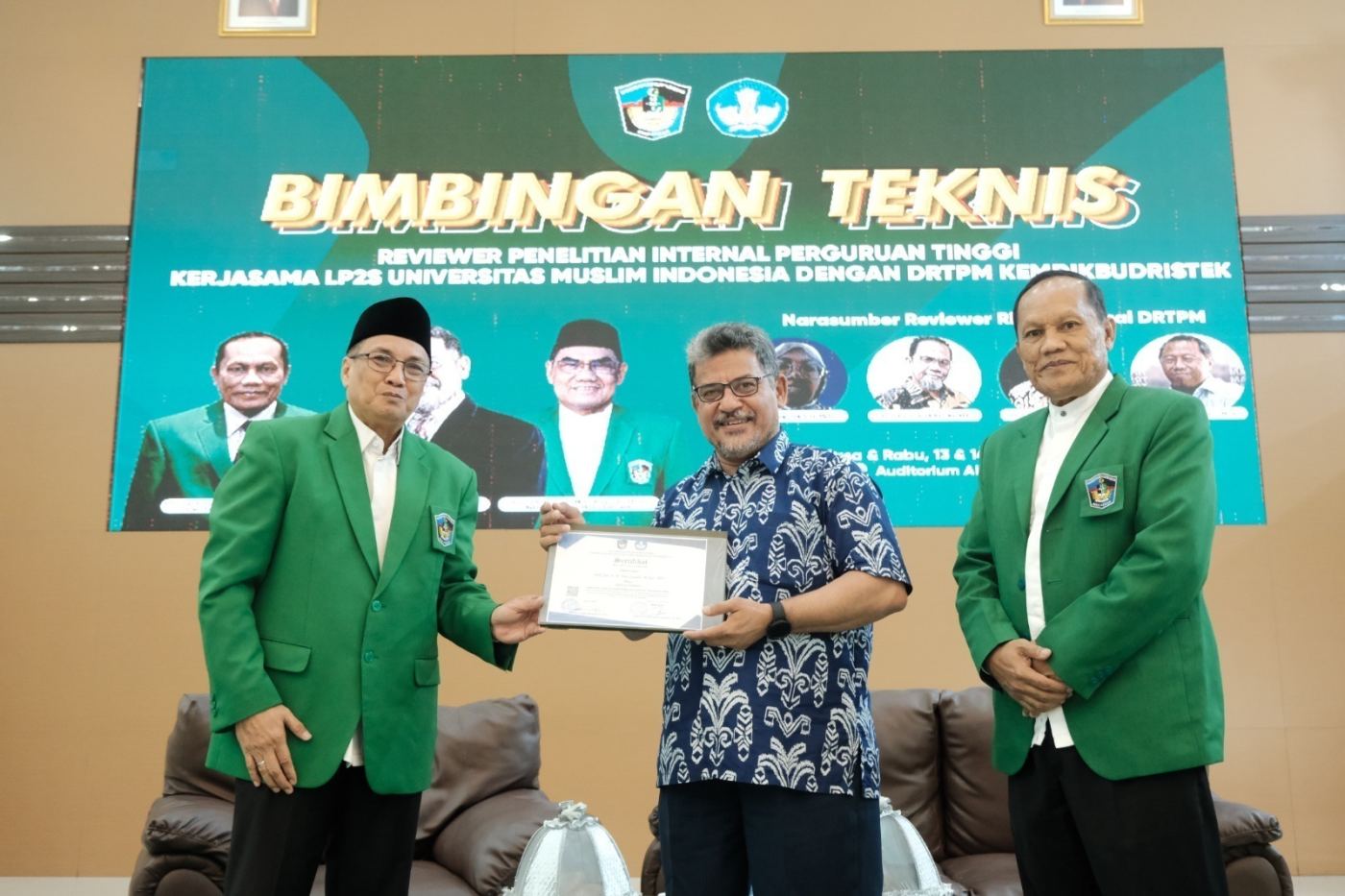 LP2S UMI Gelar Bimtek Reviewer Penelitian, Direktur DRTPM: UMI 3 Tahun Terakhir Posisi Pertama Lingkup LLDIKTI IX
