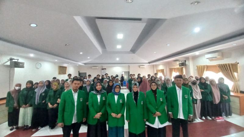 Fakultas Sastra UMI Bekali 154 Mahasiswa Magang
