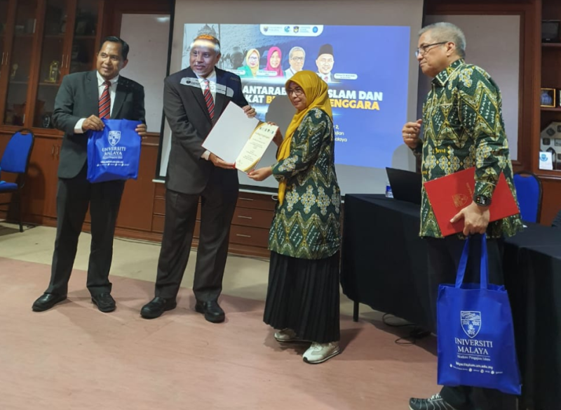 Tim Peneliti UMI Narasumber Seminar Antar Bangsa Tentang Islam dan Masyarakat Bugis Asia Tenggara