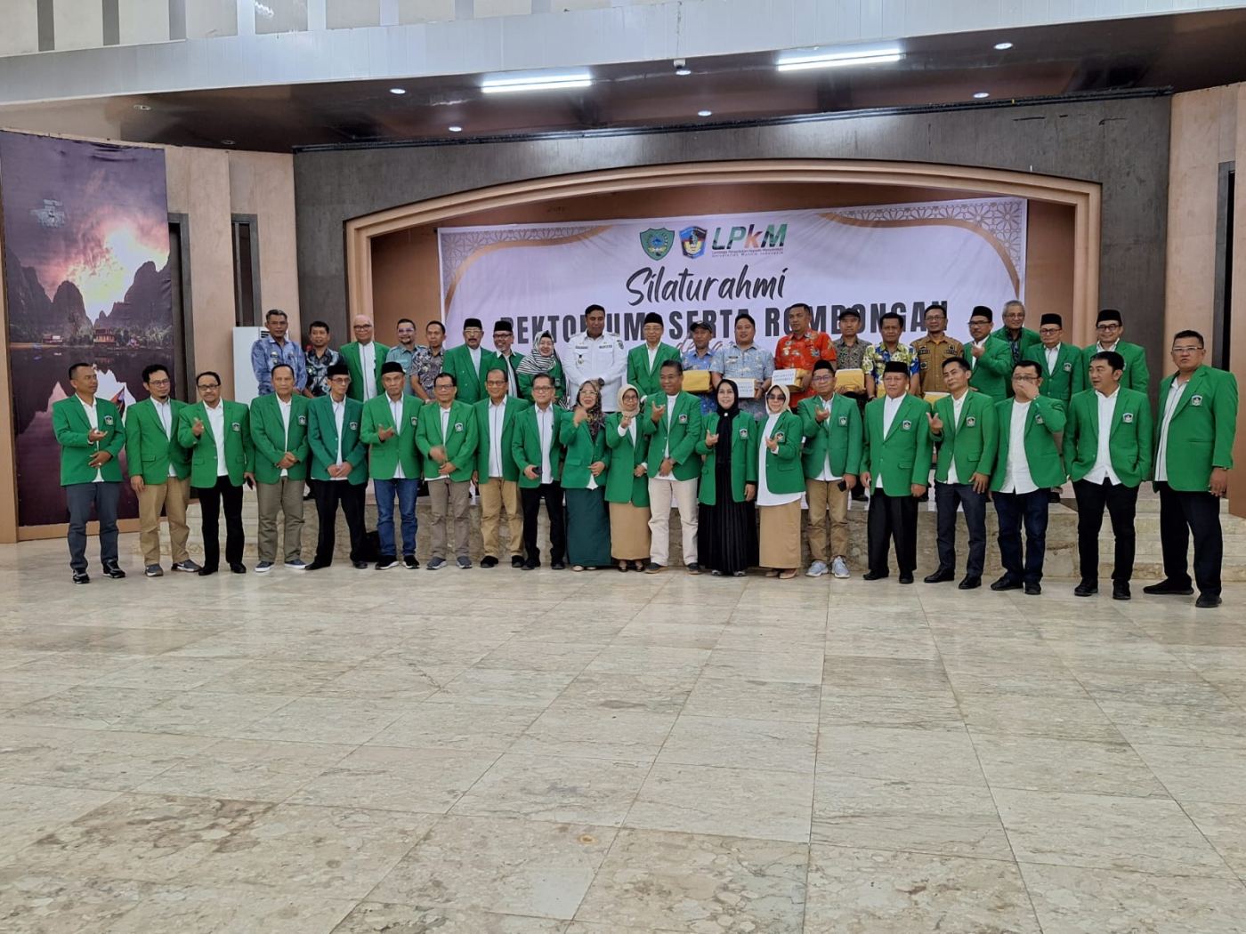 Kunjungan KKN Tematik Angk. 72, Rektor UMI Silaturahmi Bupati Maros