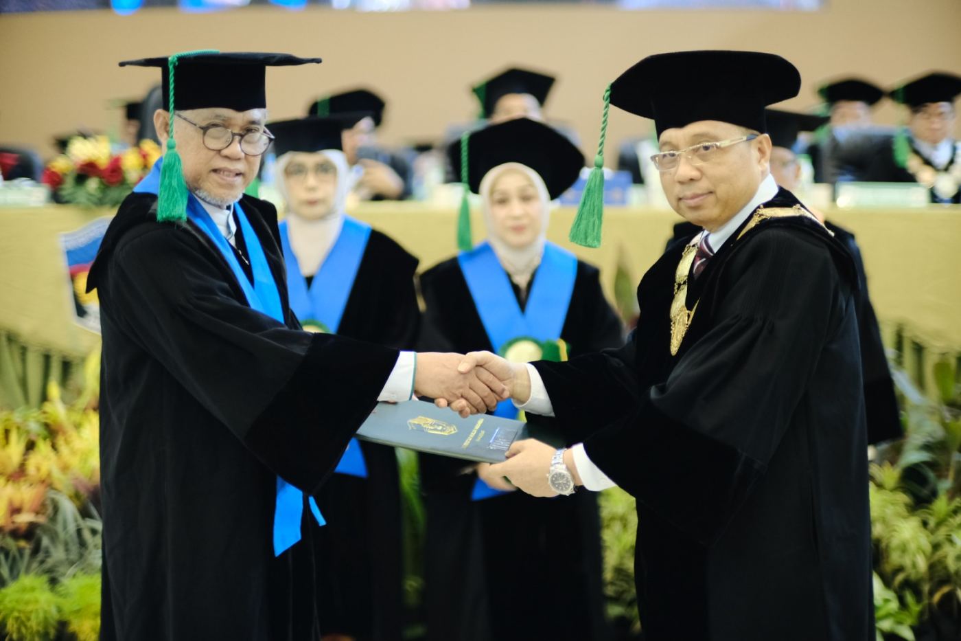Sehari Usai Dilantik Jadi Rektor UMI, Prof Sufirman Dihadiahi Tiga Profesor Baru