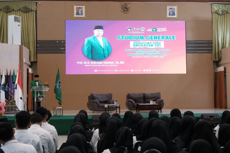Fakultas Farmasi UMI Sambut Maba Apoteker XVI dengan Studium General