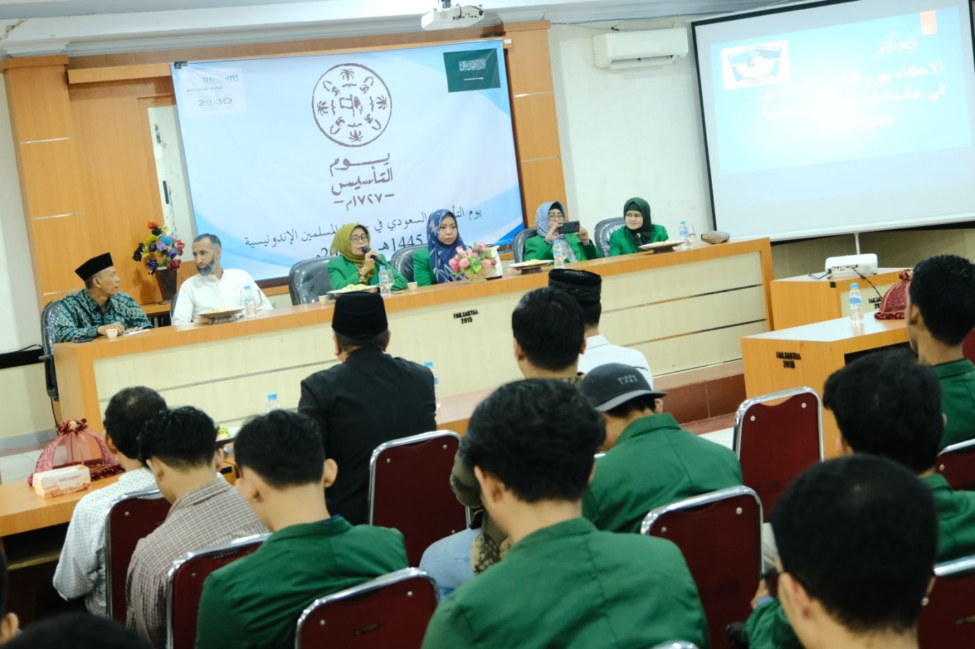 Jalin Kerjasama Sejak 1986, Prodi Sastra Arab FS-UMI Peringati Hari Berdirinya Kerajaan Arab Saudi