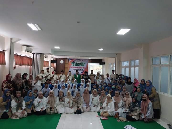 PELATIHAN DA’I DA’IAH FKG UMI DIIKUTI 93 PESERTA