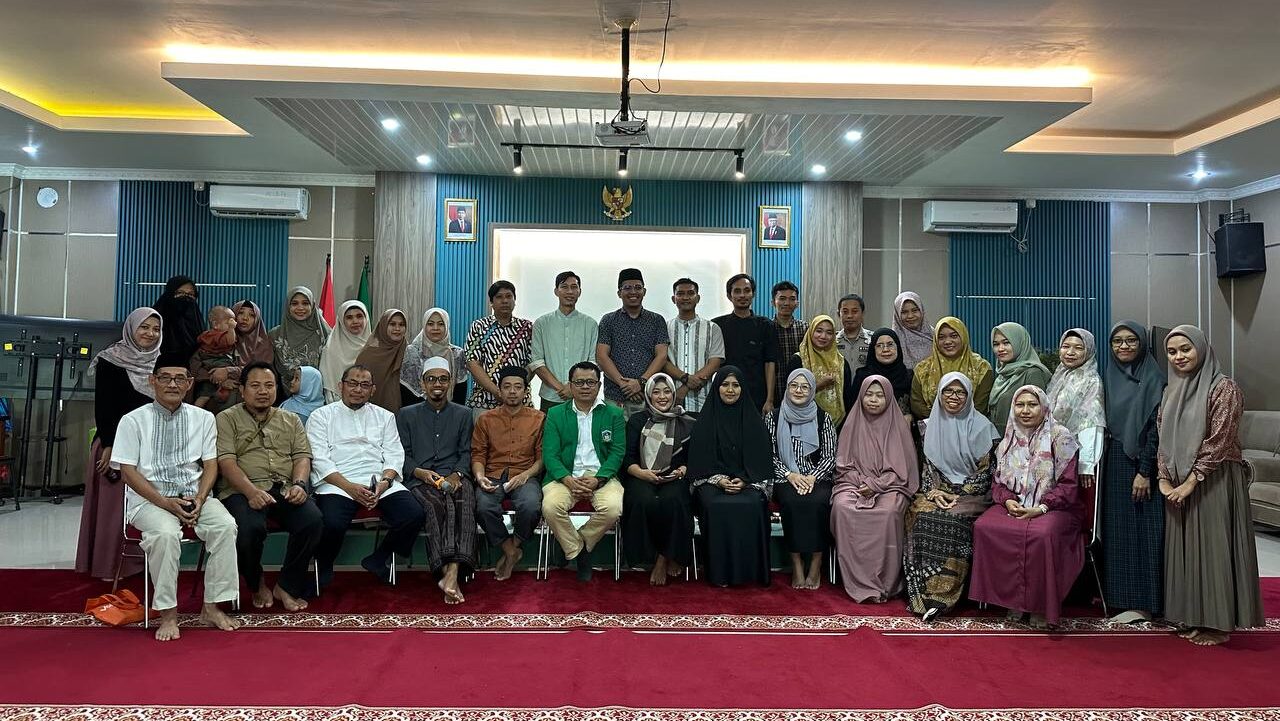Halal bi Halal dan Jumat Spiritual Fakultas Farmasi UMI
