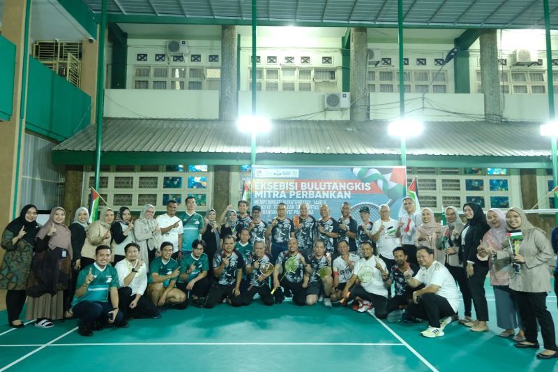 Rekatkan silaturahmi Pimpinan UMI dan Mitra Perbankan Gelar Eksebisi Bulutangkis Mitra Perbankan dan Kampanye Free Palestina
