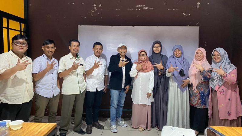 Ilmu Komunikasi UMI Perkuat Silaturahmi dengan Penggagas LAMSPAK