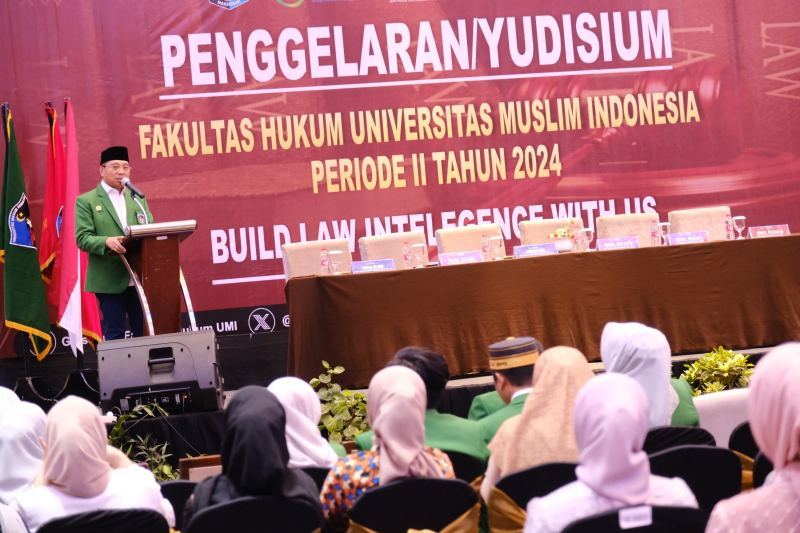 FH UMI Gelar Yudisium Wisuda Periode II Tahun 2024, Rektor : Saya Alumni Fakultas Hukum UMI