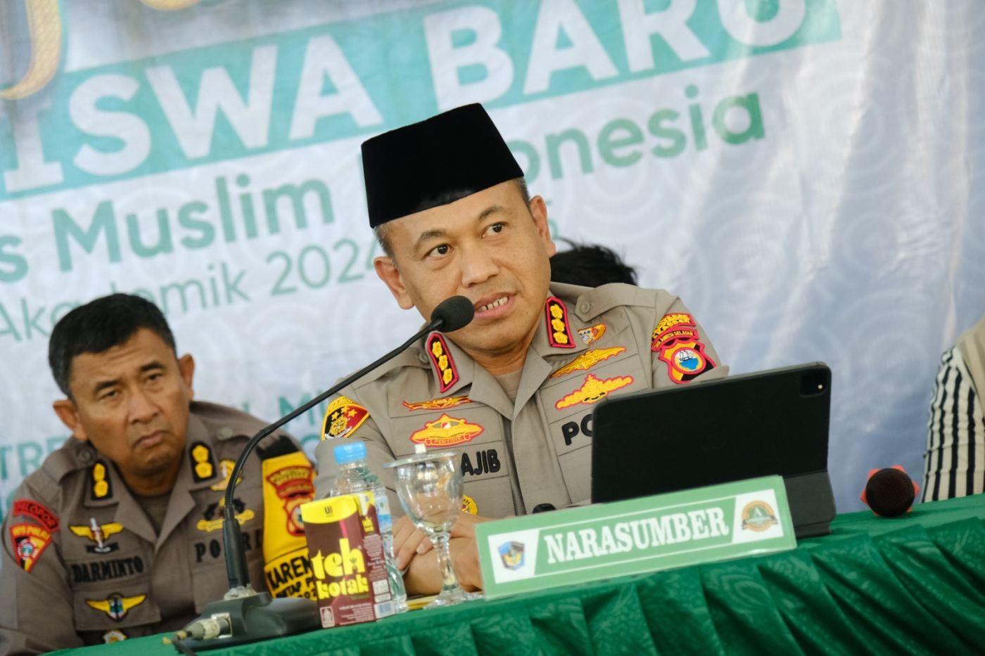 Pekan Pesantren Angkatan VII, Kapolrestabes Makassar Bangun Pemahaman ISO ke Maba UMI