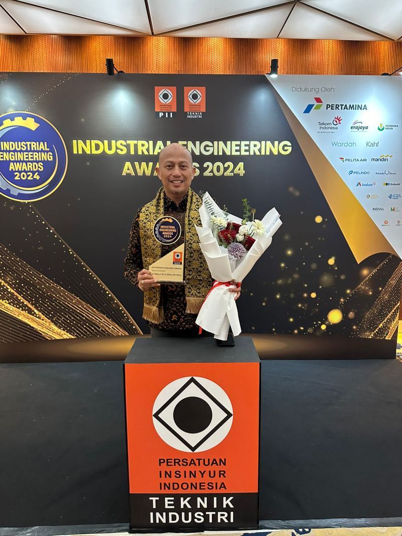 Dosen FTI UMI Raih Penghargaan Outstanding Achievement Awards, Satu-satunya dari KTI
