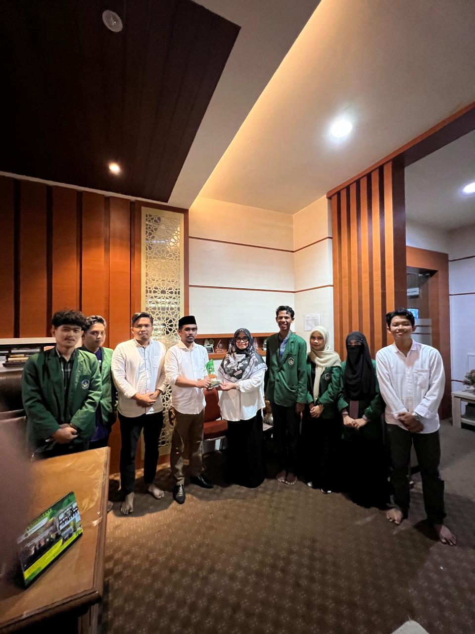 Mahasiswa Sastra Arab FS UMI PKL di Litbang Agama Makassar, Dapat Apresiasi  dari Kepala Balai.