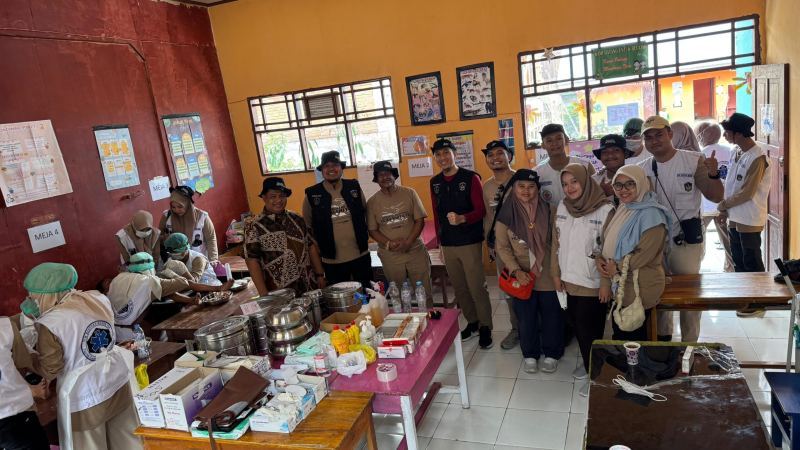 FK UMI Gelar Bakti Sosial Ekspedisi di Desa Kahaya, Bulukumba
