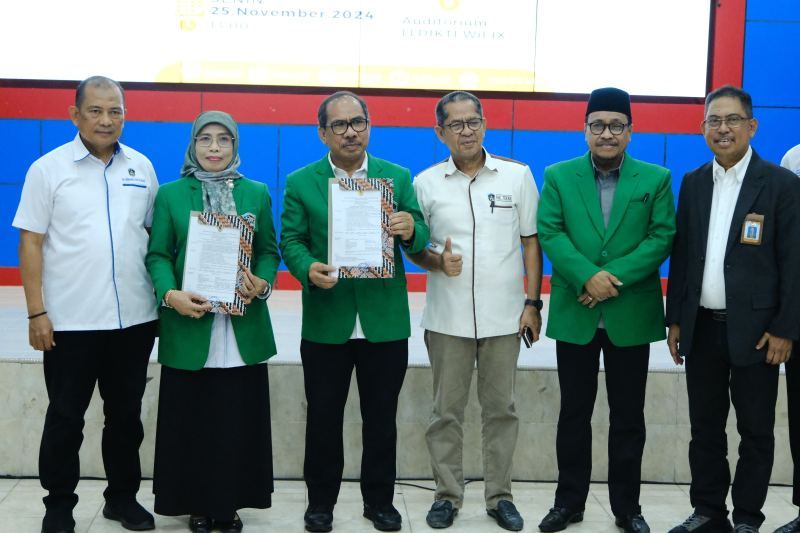 Guru Besar UMI Kembali Bertambah, Pakar Biologi Perikanan Prof. Andi Asni dan Pakar Rekayasa Material Beton Prof. Hanafi Ashad Resmi Sandang Professor