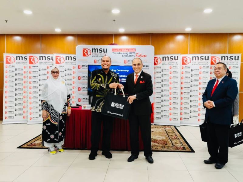 Pacu Pengembangan Kualitas Fakultas Kedokteran UMI di Level International, Dekan FK-UMI Hadiri Rakor Implementasi Kerjasama AIPKI Wilayah 6 dengan MSU di Malaysia