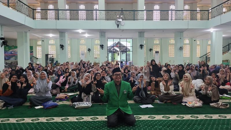 WR 4 UMI Buka PQ 100 Mahasiswa Apoteker Fakultas Farmasi UMI