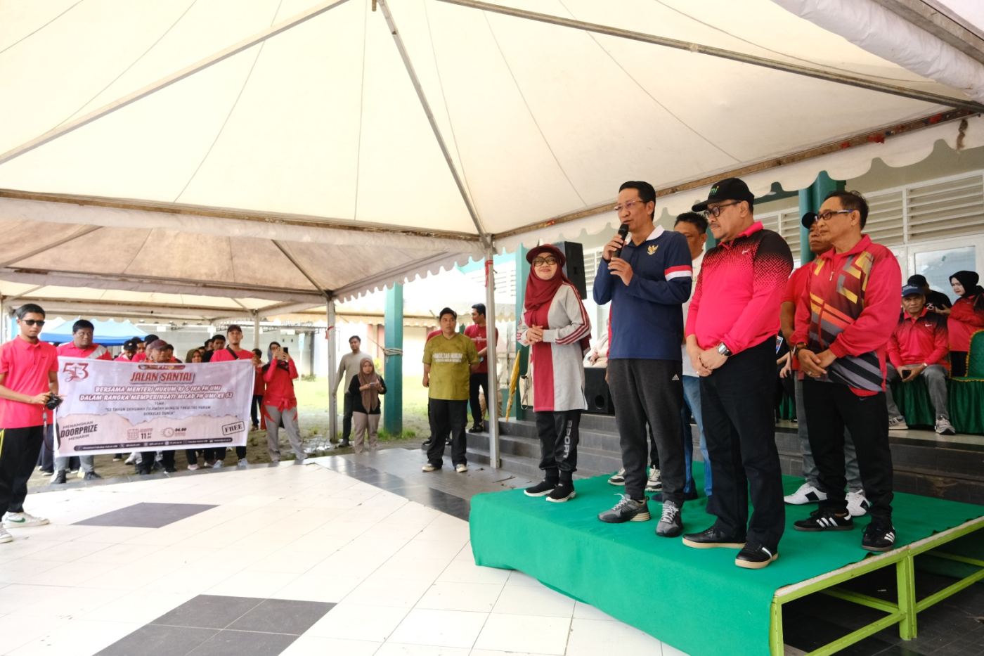 Meriahkan Milad 53 FH UMI, Menteri Hukum RI Dr. Andi Supratman dan Dr Taufan Pawe Hadiri Gerak Jalan Santai Sebagai Alumni Fakultas Hukum UMI