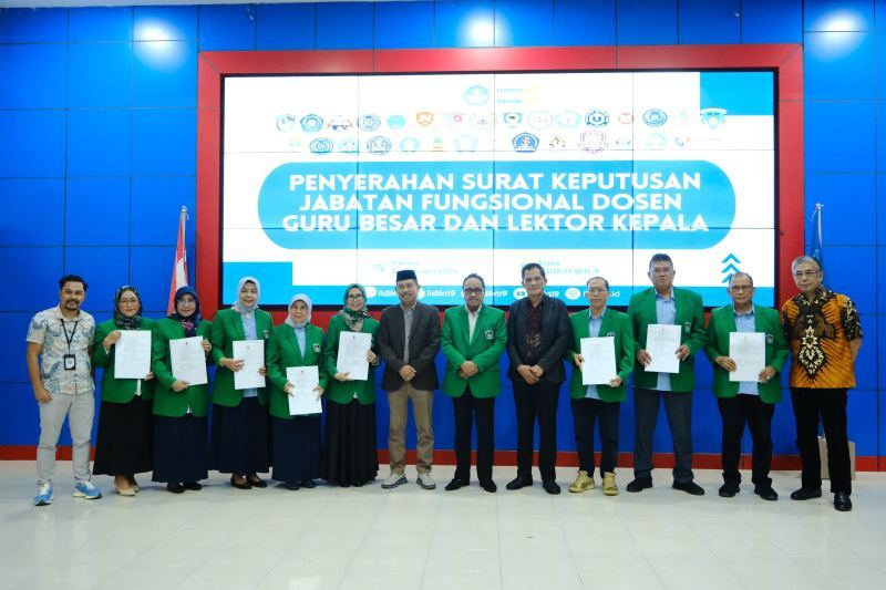 Awal Tahun 2025, Dosen UMI Terima 9 SK Profesor. Rektor UMI: Kokohkan UMI sebagai Penyumbang Profesor Terbanyak Lldikti 9.