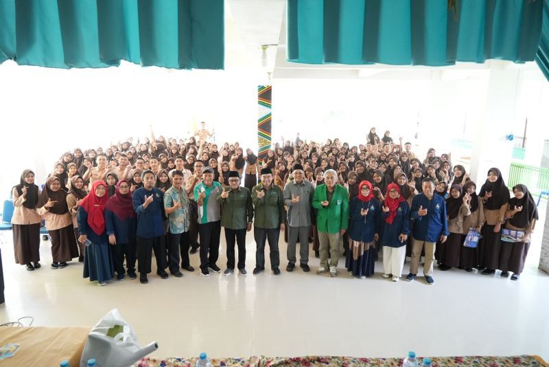 Tim Promosi UMI Silaturahmi ke SMAN 1 Bulukumba, Kepala Sekolah: UMI is The Best 