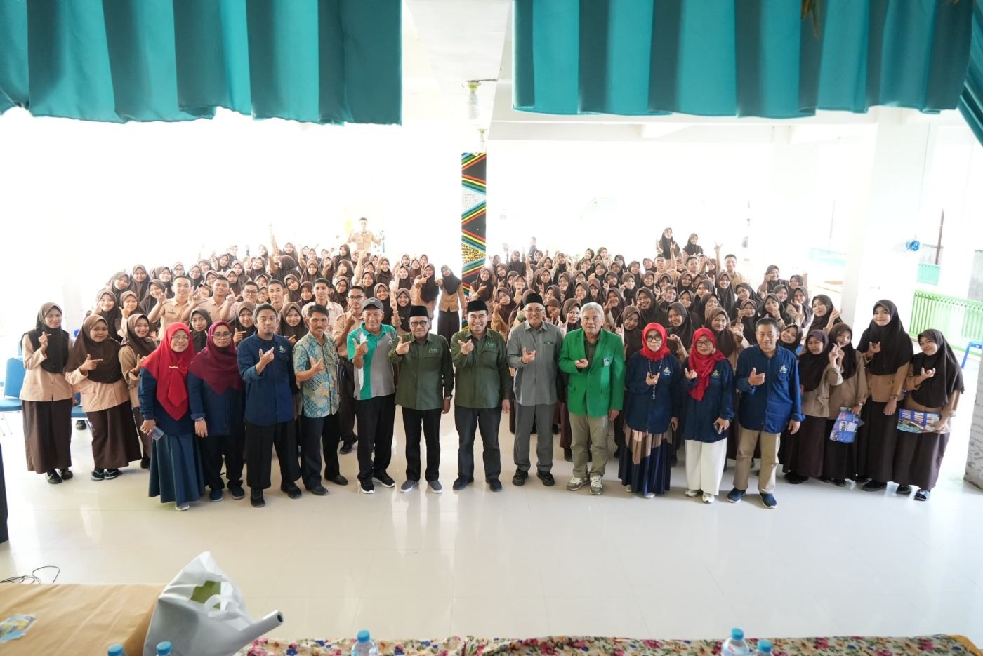 Tim Promosi UMI Silaturahmi ke SMAN 1 Bulukumba, Kepala Sekolah: UMI is The Best 