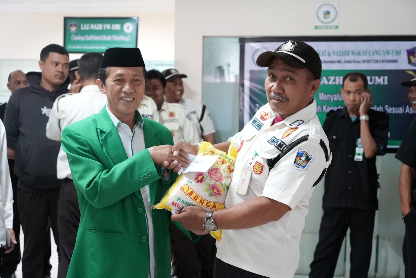 LAZ-NAZH YW UMI Salurkan 645 Penerima ZIS di Bulan Ramadhan 1446 H