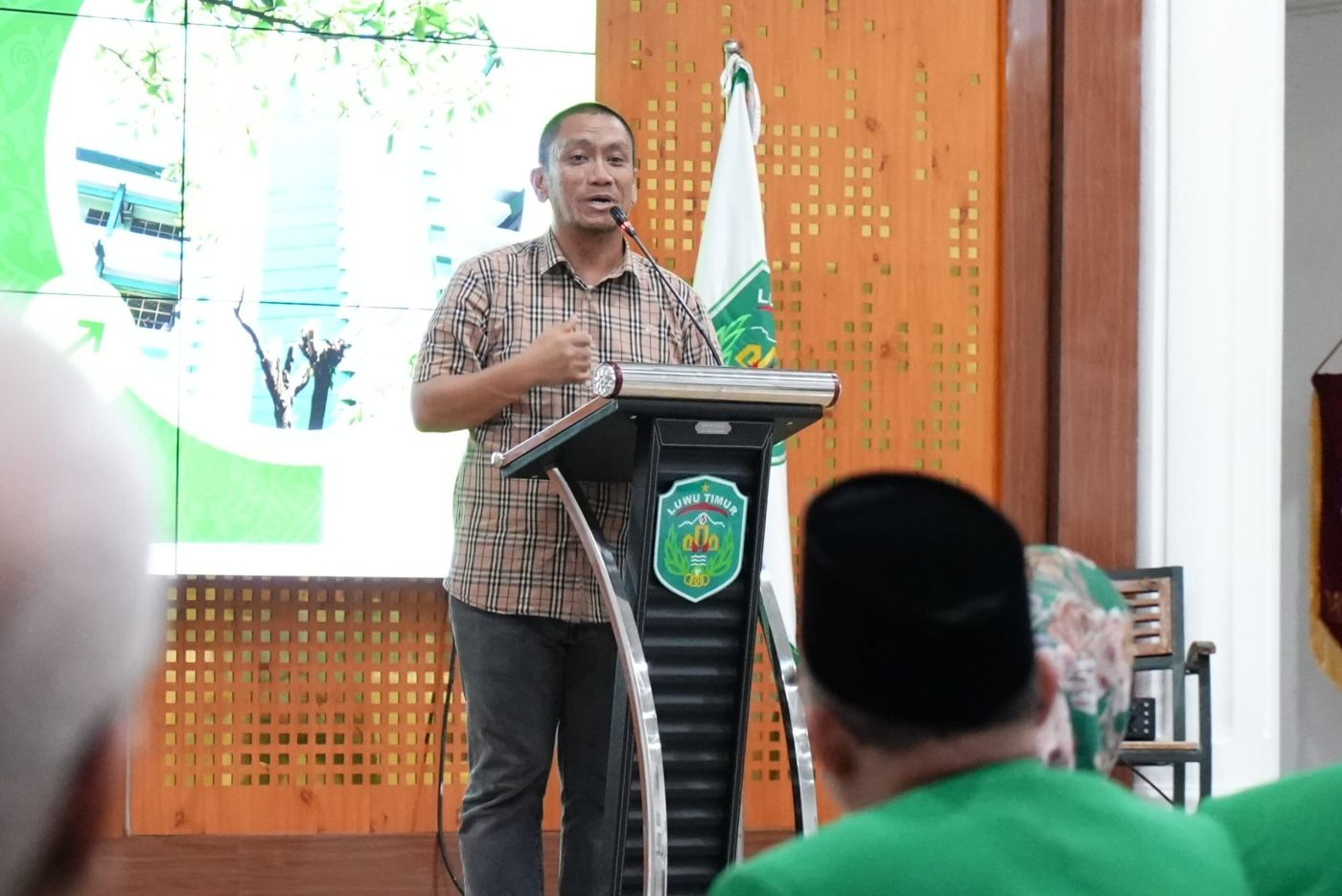 Bupati Luwu Timur : UMI Telah Membentuk Saya Menjadi Seperti Hari Ini
