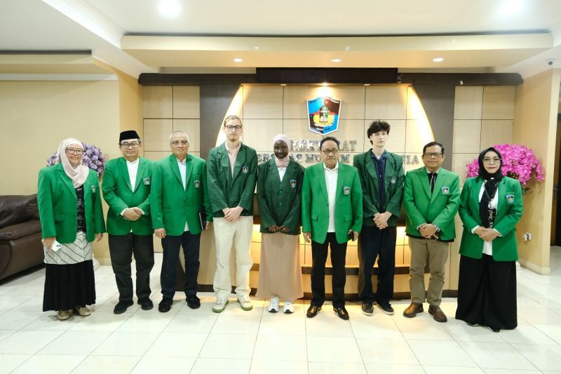 Langkah Nyata Menuju World Class University, UMI Terima 3 Mahasiswa Prancis untuk Internship