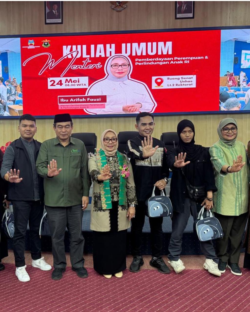 WR IV UMI Hadiri Kuliah Umum Menteri P3A RI di UNHAS
