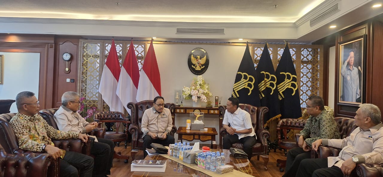 Silaturahmi ke Menhum RI, Rektor UMI Ajukan Pembukaan Program Magister Kenotariatan