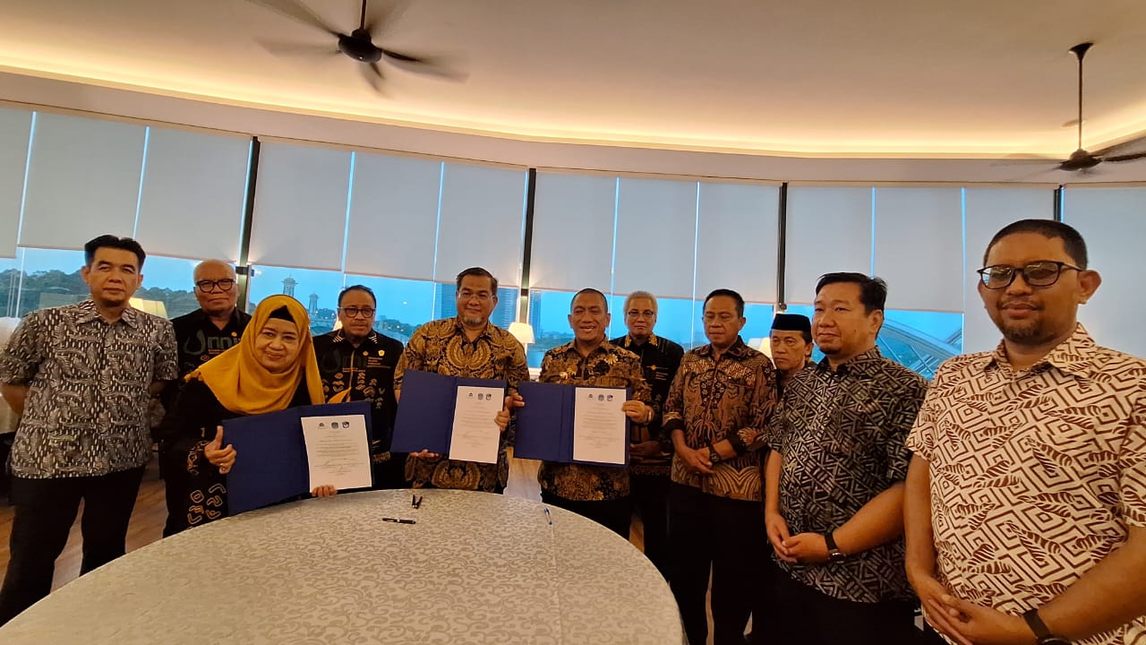Teken MOU, Pemkab Lutim, UMI dan USIM Kolaborasi Bangun Sekolah Islam Internasional di Luwu Timur: Integrasi Al-Qur’an dan Sains untuk Generasi Emas Indonesia