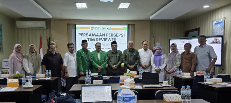LPkM UMI Gelar Persamaan Persepsi Tim Reviewer Proposal PKM Internal UMI Tahun 2025