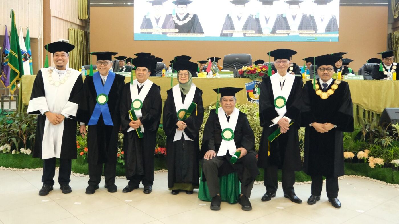 Rapat Senat Luar Biasa UMI Kukuhkan Empat Profesor FK sebagai Anggota Dewan Guru Besar