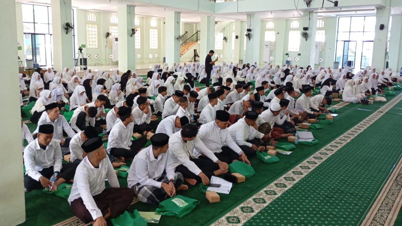 UMI Resmi Mulai Pekan Pesantren Mahasiswa Baru 2025, Gelombang Pertama Diikuti 429 Peserta
