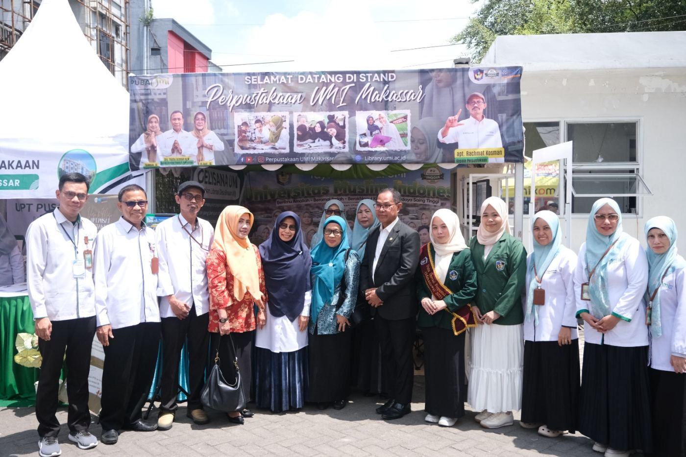 PUbA UMI Meriahkan Festival Literasi Sulsel 2025, Kadis Dispus Arsip Sulsel: Perpustakaan UMI Keren