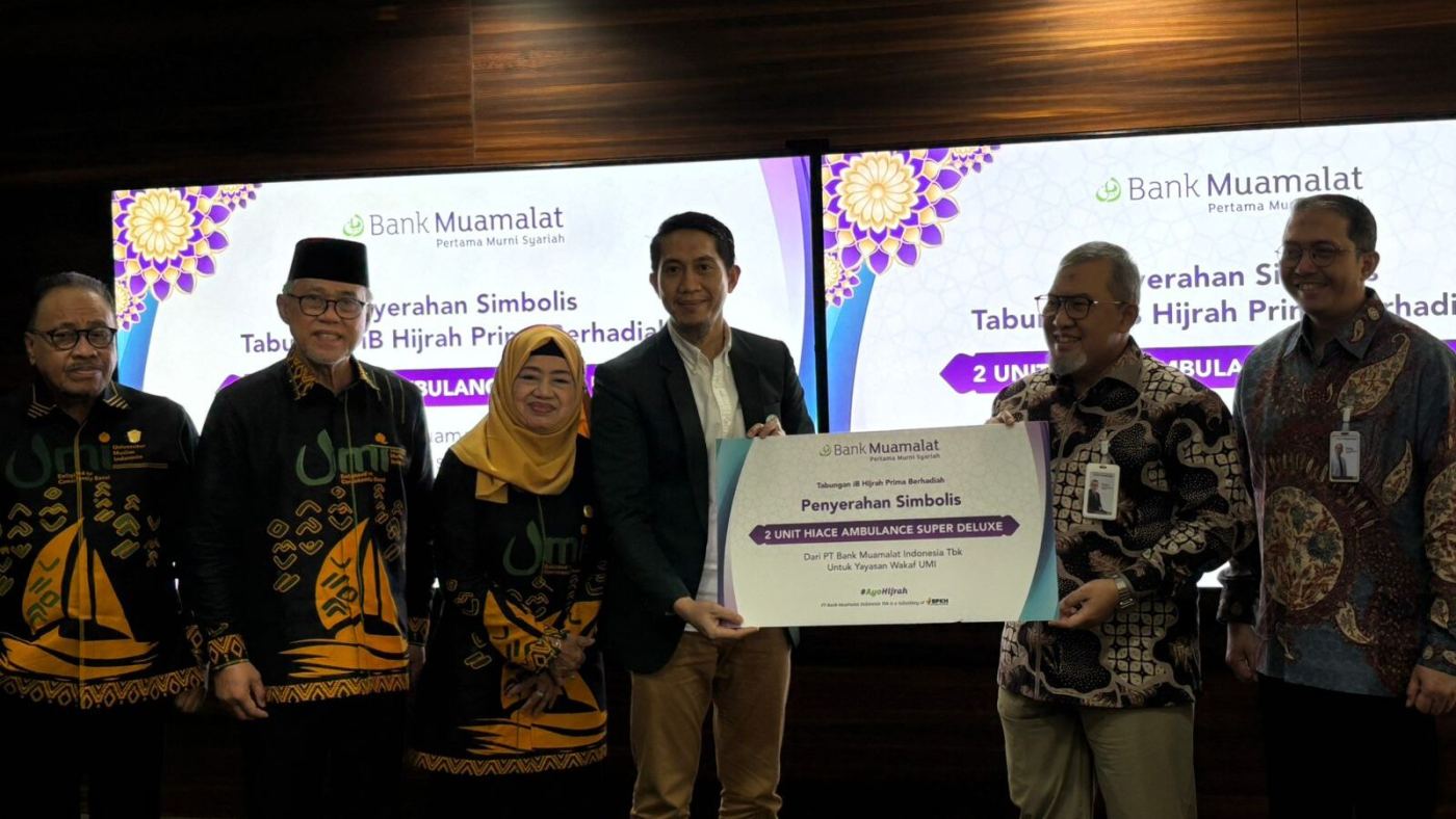UMI Terima Dua Mobil Ambulans dari Bank Muamalat, Perkuat Komitmen Kerja Sama Strategis