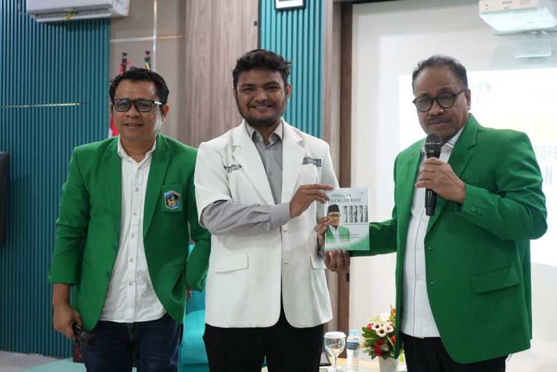 Apoteker Farmasi UMI Gelar Kuliah Pengayaan Angkatan XIX, Rektor UMI Tekankan Tanggung Jawab Hukum Profesi