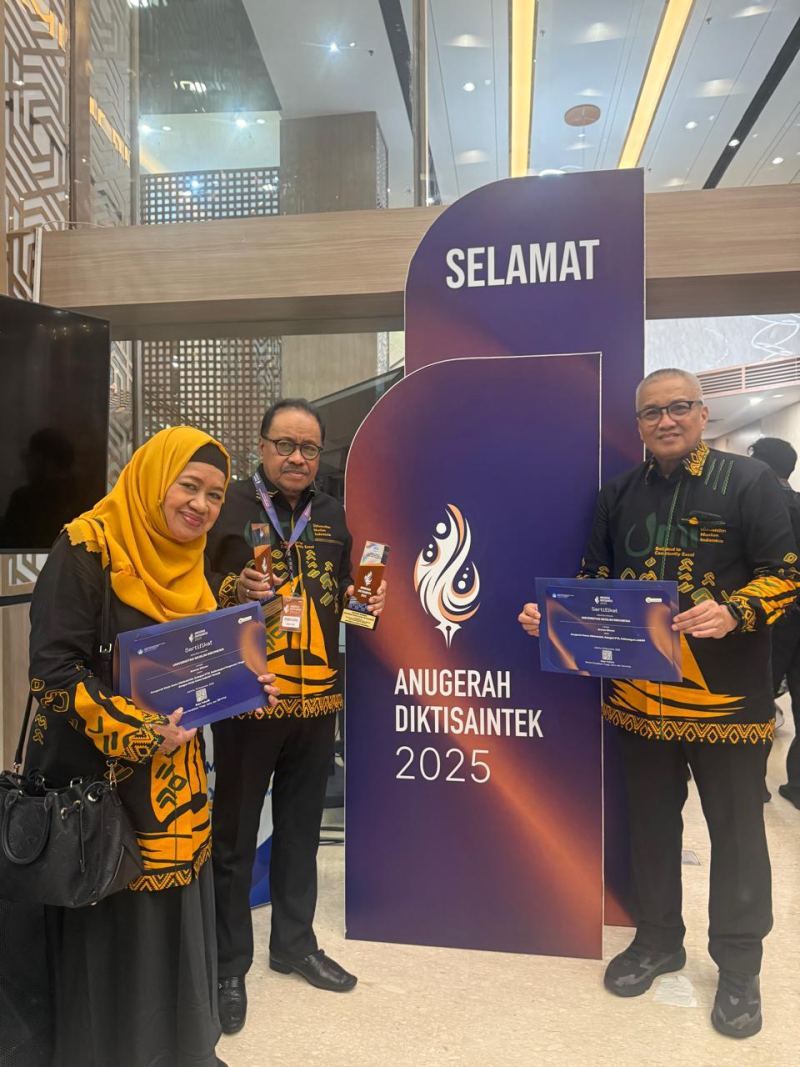 UMI Borong Dua Penghargaan Nasional di Anugerah Diktisaintek 2025, Tegaskan Reputasi Kampus Unggul Indonesia Timur