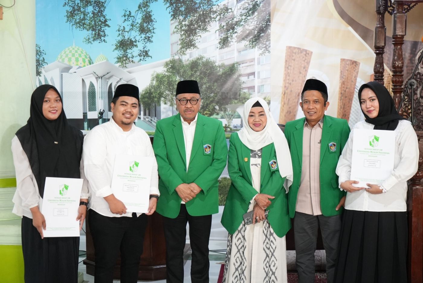 UMI Serahkan 208 SK Karyawan dan Penerima Amanah FK, Terima Zakat 2 Ton dan Beasiswa Pendidikan BRI