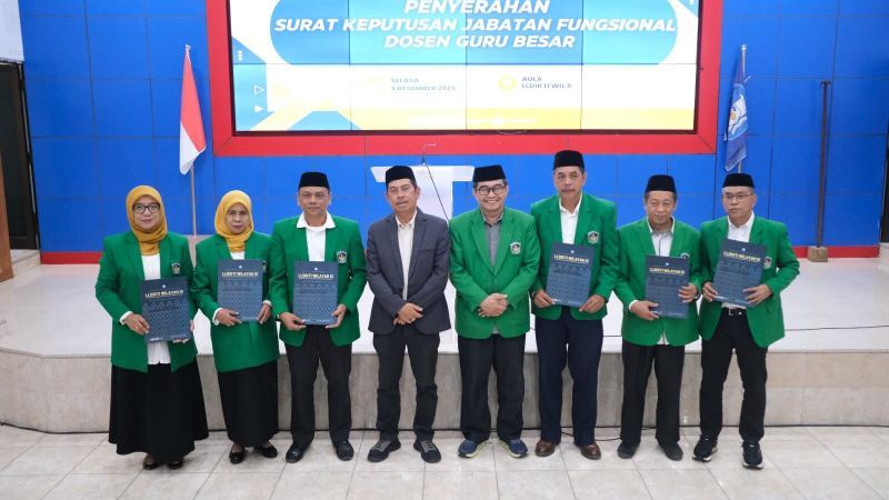 6 Profesor UMI Resmi Terima SK, Ini Pesan Khusus Kepala LLDikti IX