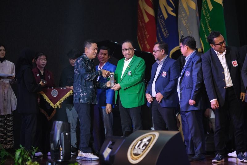 Prestasi Nasional dan Regional Berlapis, UMI Makassar Kian Mengukuhkan Diri sebagai Kampus Unggul Indonesia Timur