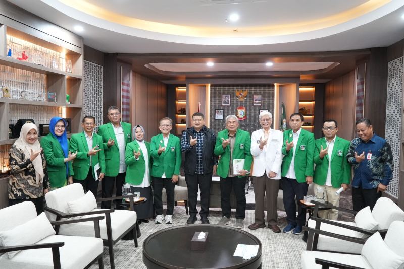 Pimpinan UMI dan AHC Bersilaturahmi dengan Wali Kota Makassar, Bahas Penguatan Layanan Kesehatan Terintegrasi
