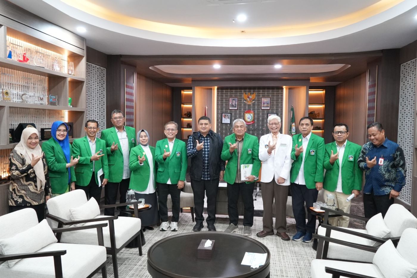Pimpinan UMI dan AHC Bersilaturahmi dengan Wali Kota Makassar, Bahas Penguatan Layanan Kesehatan Terintegrasi