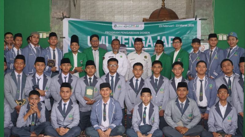Program “UMI Mengajar” Hadir di MAN 1 Makassar, Perkuat Motivasi Siswa